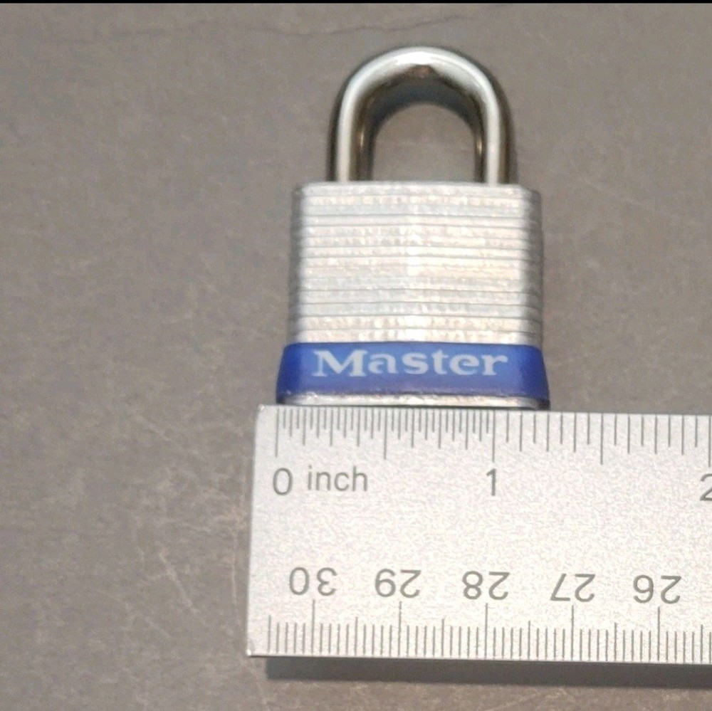 Master Lock 7 Keyed Alike 2 Standard Shackle Rectangular Steel Padlocks