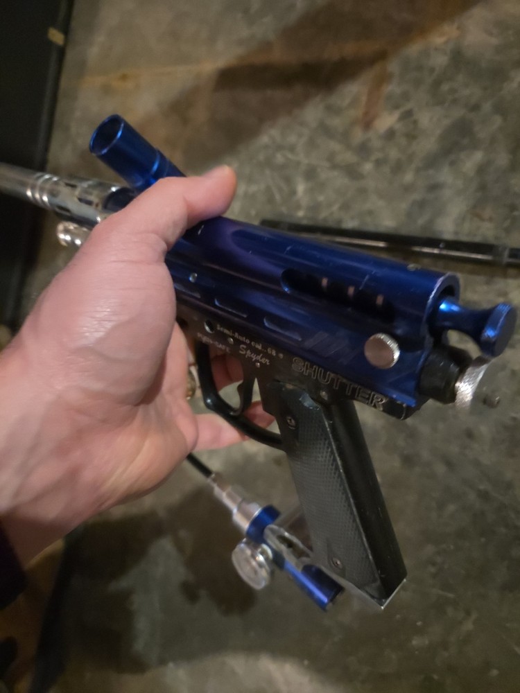 Spyder Shutter Blue Paintball Gun