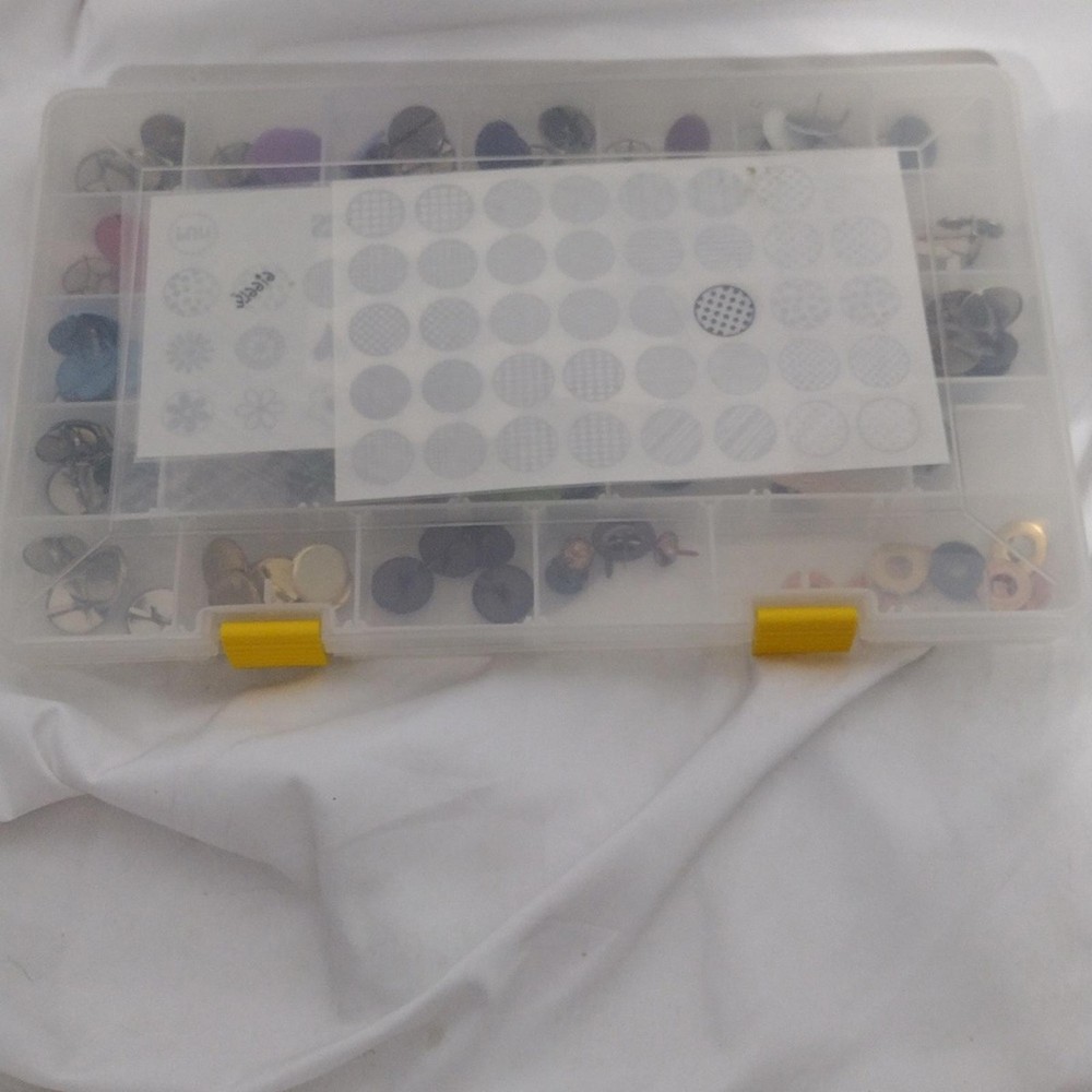 Stampin Up! Assorted Brads With Clear Case