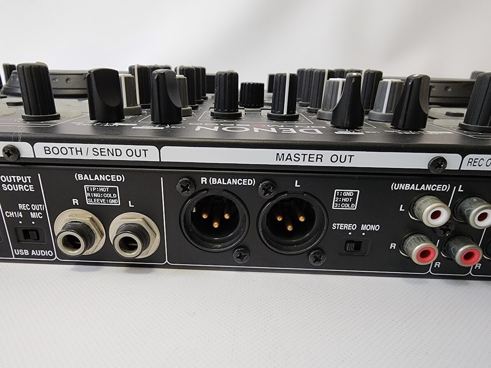 DENON DN-MC6000 4ch DJ Controller Mixer Traktor Virtual 4-Channel Black