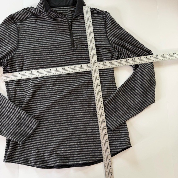 Lululemon Pullover Men’s Medium Black Gray Striped Studio 1/2 Zip Shirt