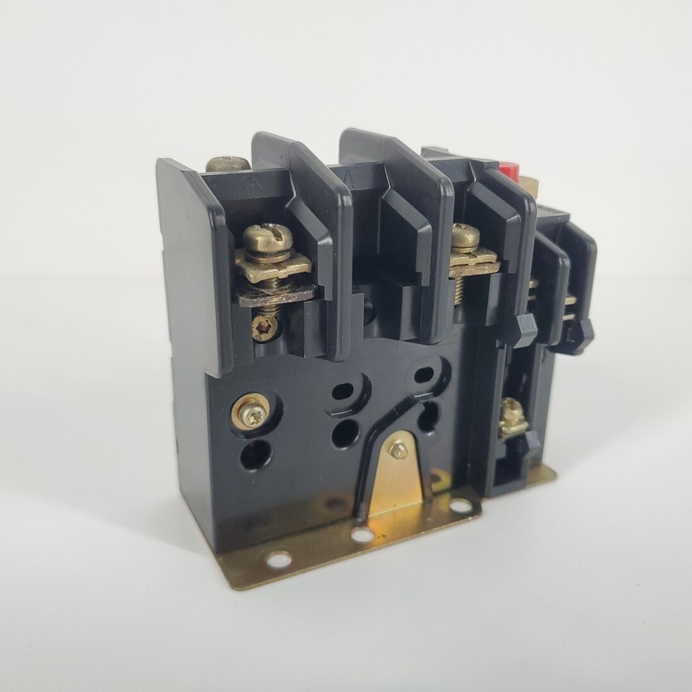 HITACHI NS229351 Contactor.