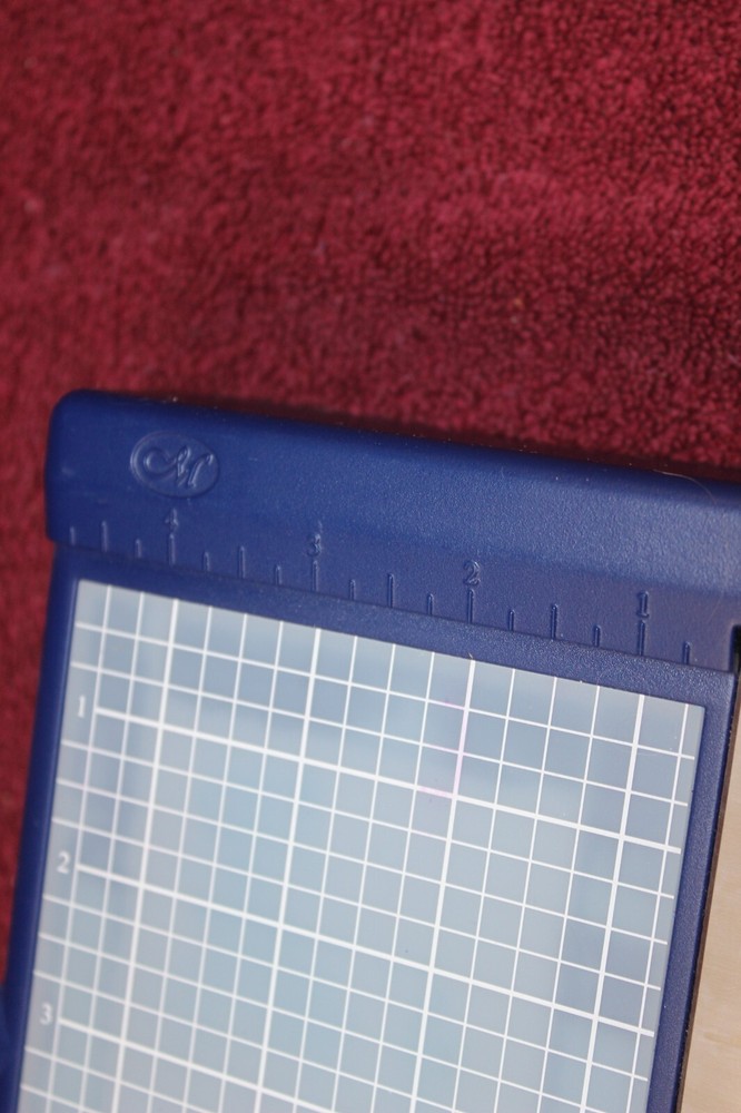 Creative Memories Guillotine Paper Cutter