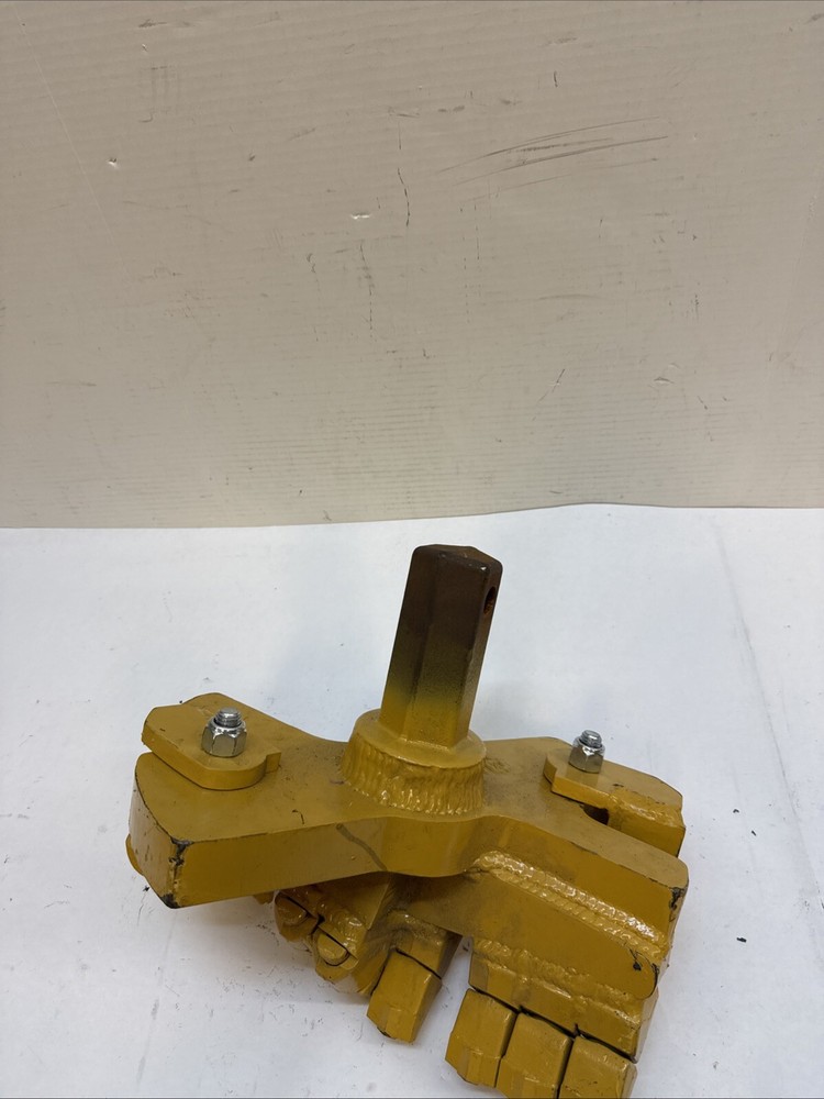 16" combo cutting head with wing cutters On 1-5/8” hex with carbide teeth