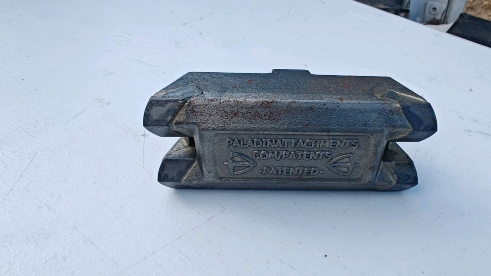BRADCO MULCHER REVERSIBLE CARBIDE HAMMER TEETH
