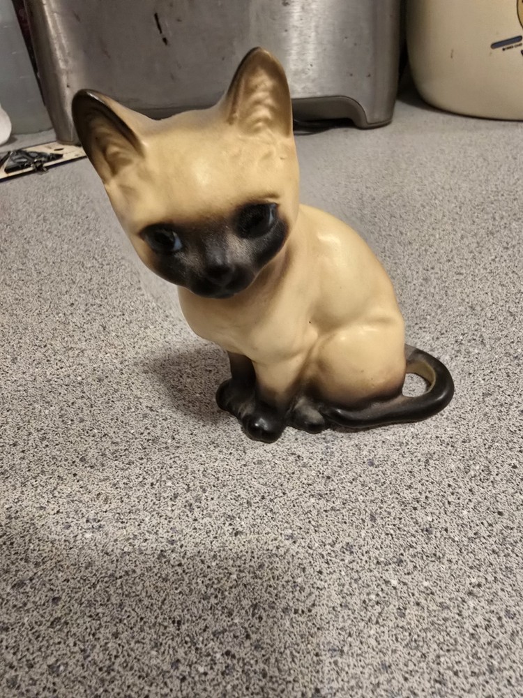 Vintage Siamese Cat Figurine
