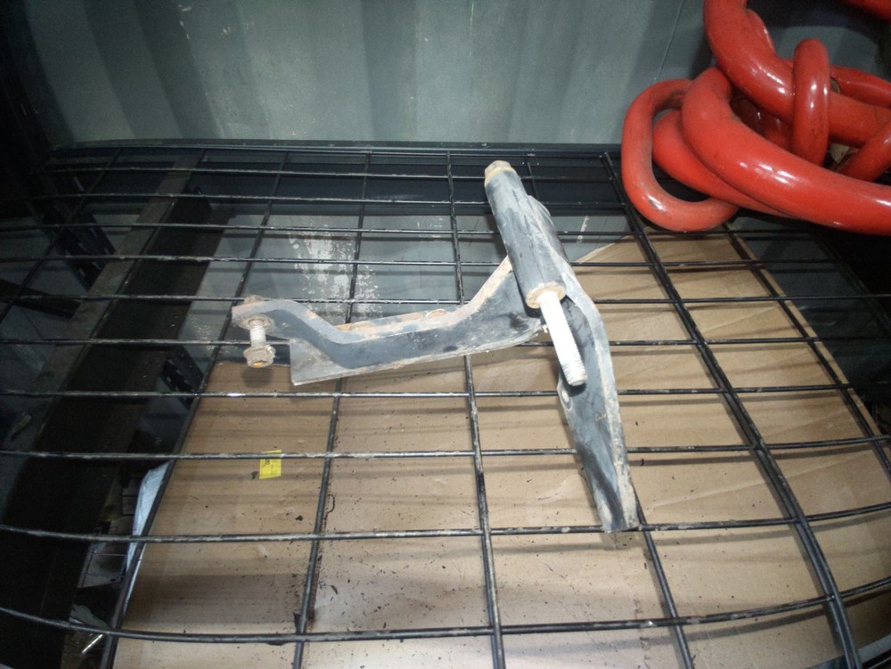 3934422 Cummins Support Bracket Used