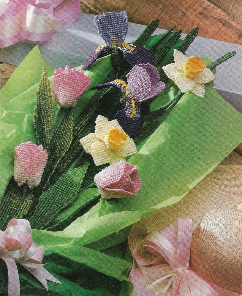 SPRING FLOWERS TULIPS DAFFODILS & IRIS PLASTIC CANVAS PATTERN INSTRUCTIONS