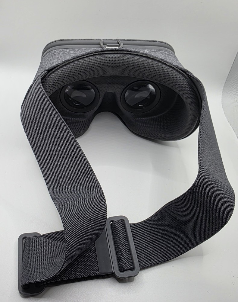 Google Daydream View VR Headset - Slate