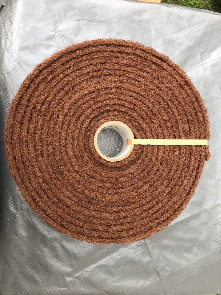 1 Roll 2”x 30' Scotch Brite Cut And Polish Roll. Medium Read!