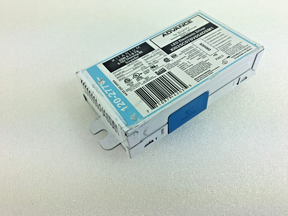 Advance Xitanium Programmable LED Driver  -  XI025C070V054DSM1