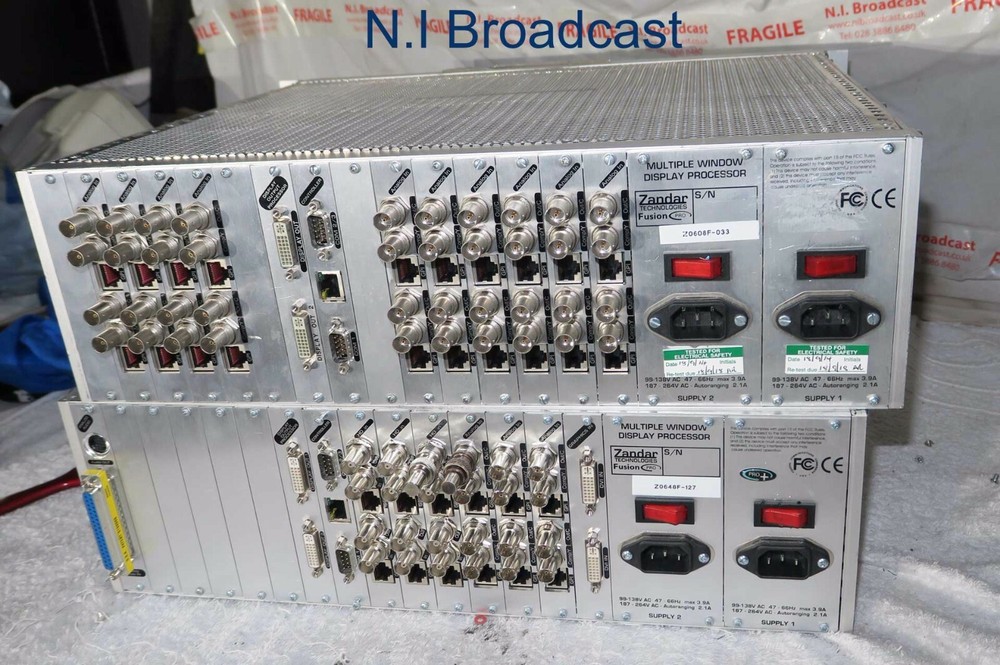 2x zandar fusion multiviewers