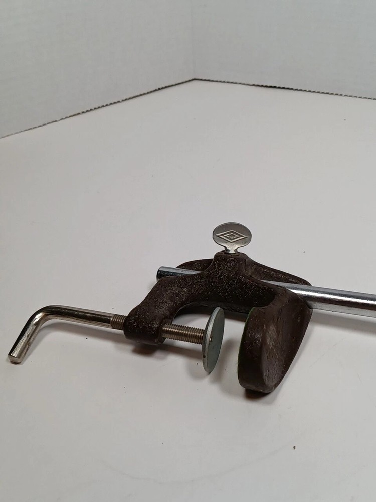 Herter's Fly Tying Vise No. 9