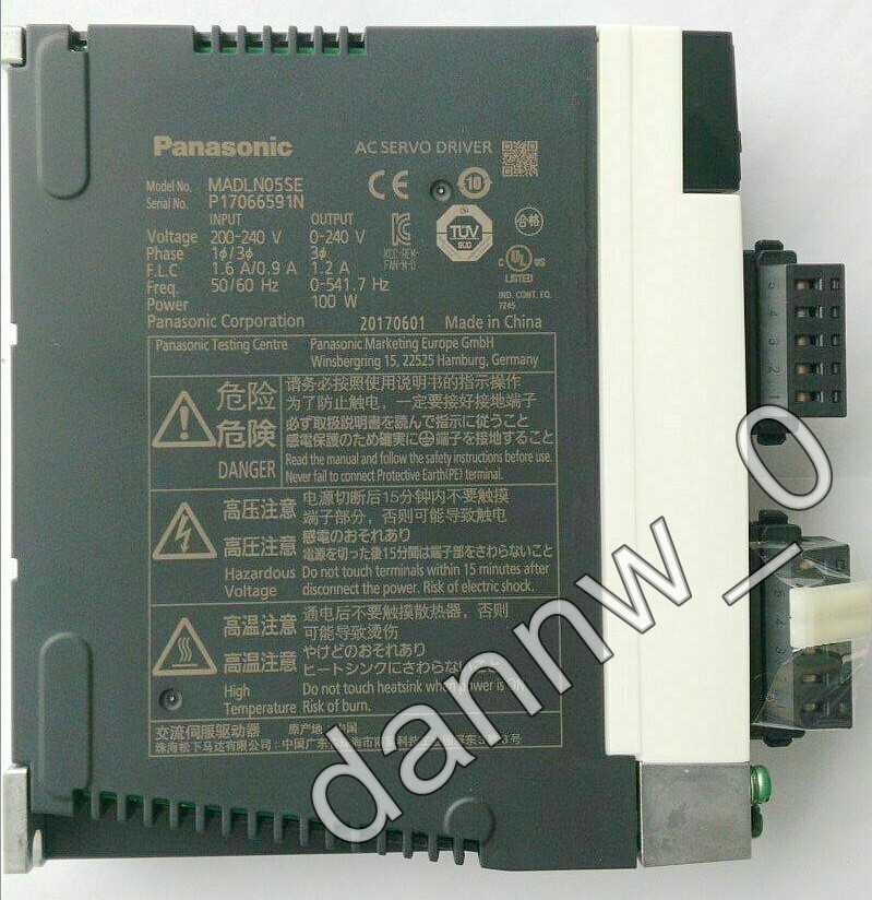 New in box Panasonic MADLN05SE Servo Driver