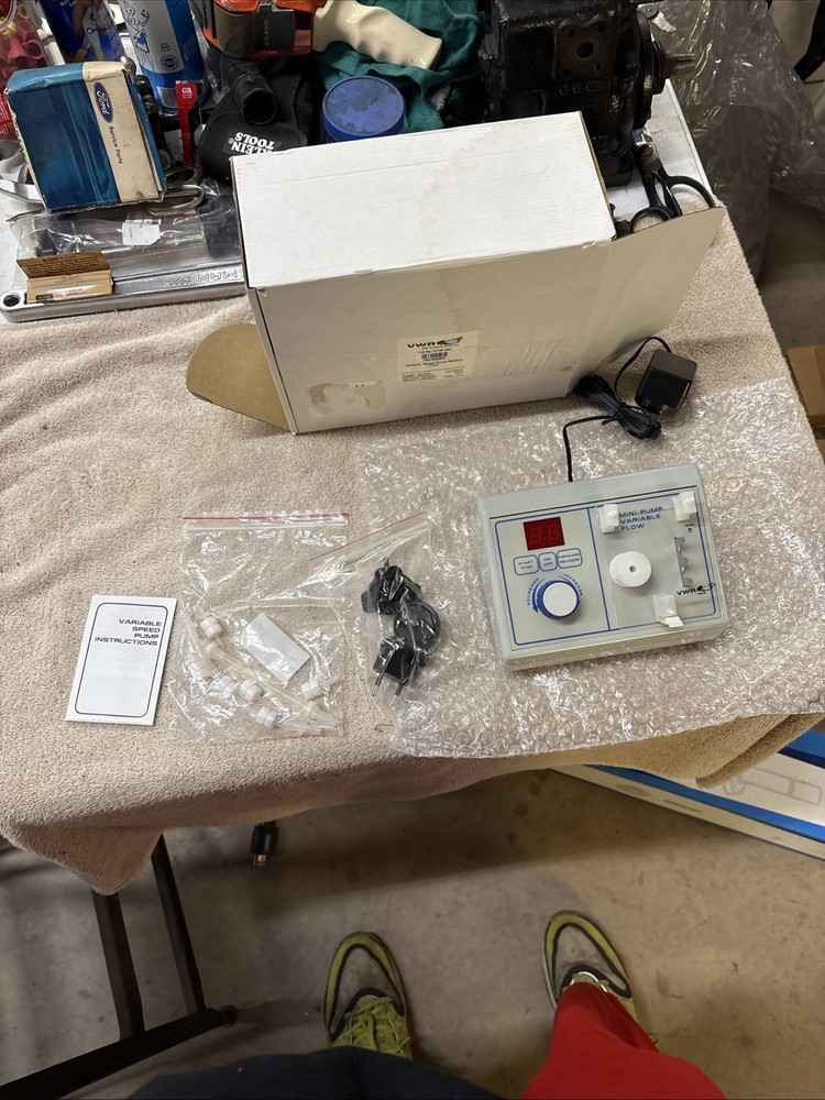 VWR Mini-Pump Variable Flow 70730-062.   JP