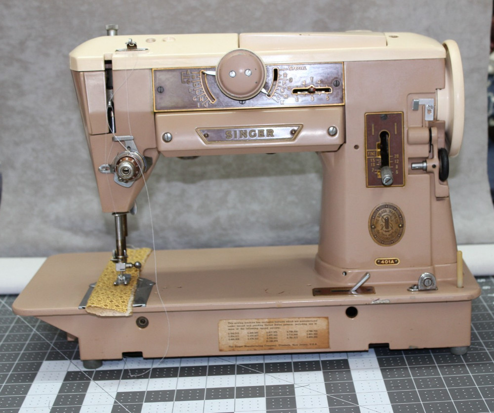 Singer Sewing Machine 401 Slant O Matic with Attachments