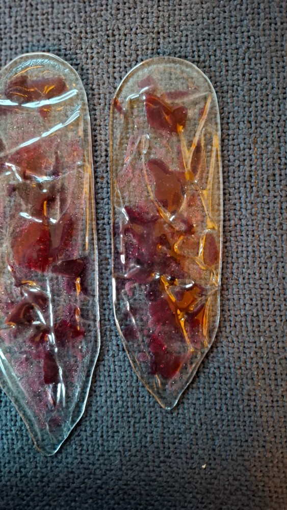 6 Assorted retro wine and clear infused glass slabs