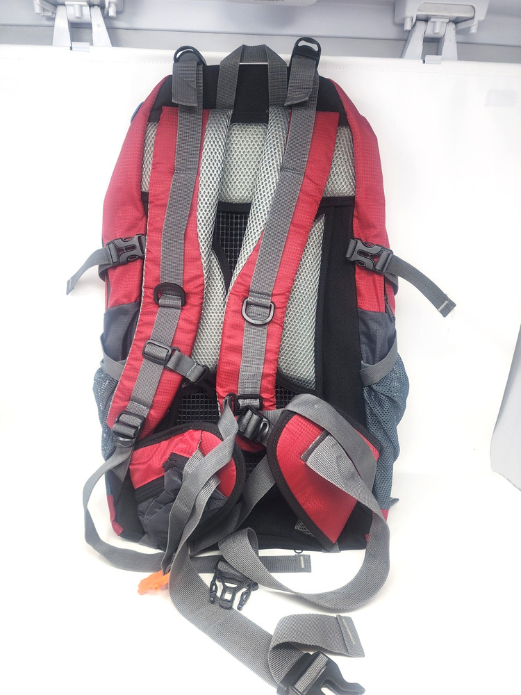 AOTU Explore 40L hydration ready backpack - Red