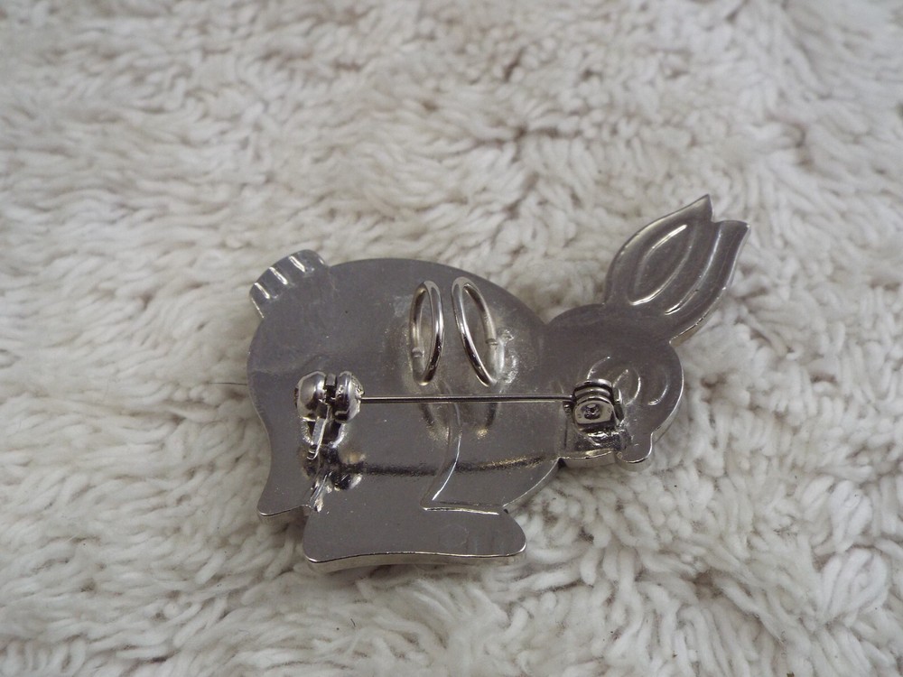 Silvertone Rabbit Pin (D2)