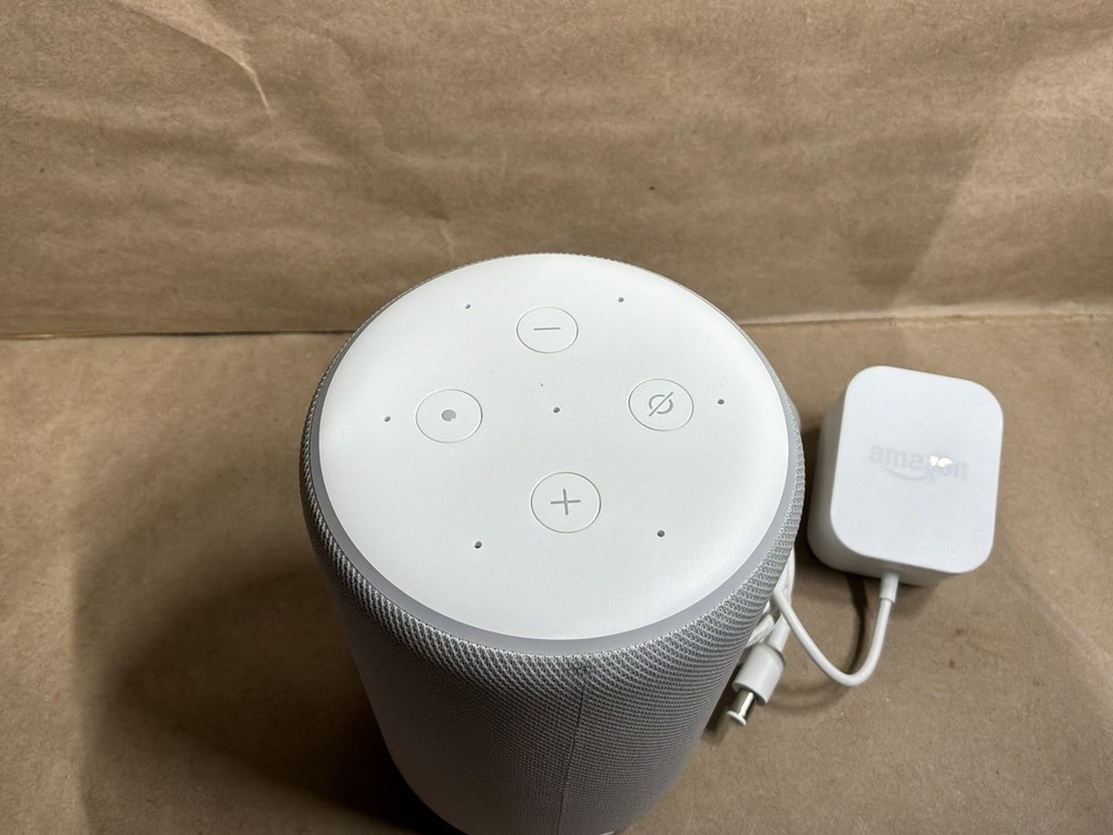 Amazon Alexa Echo 3rd Gen R9P2A5 Smart Speaker White