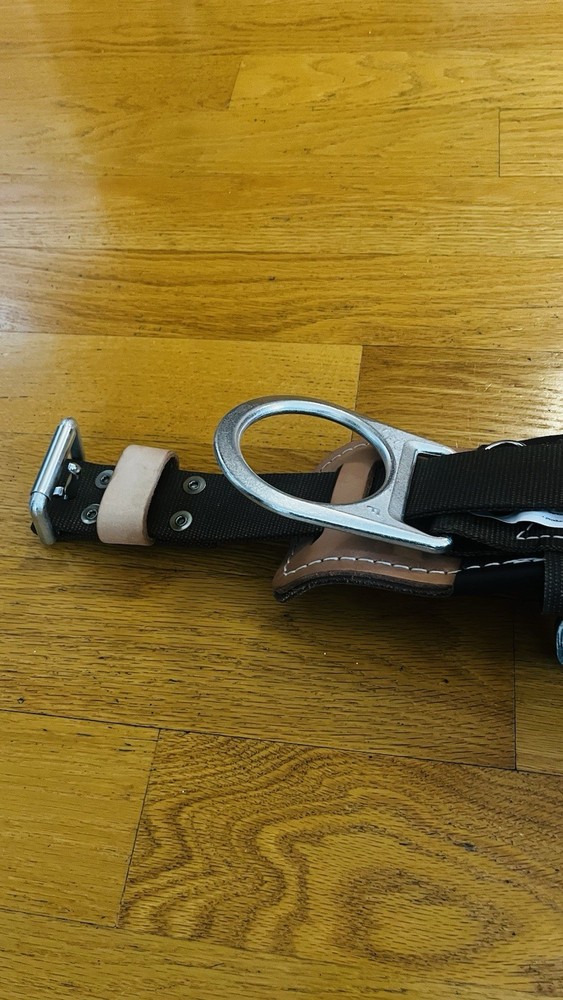 Bashlin Climbing Lineman Leather Climbing Belt Size D28New Arborist