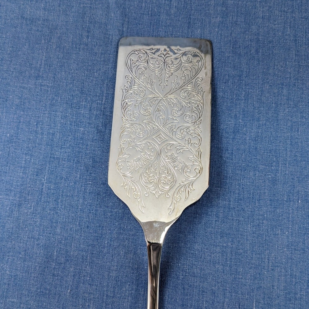 Vintage Silver Plate Vine and Leaves Pattern Cake Server Spatula 11.5"