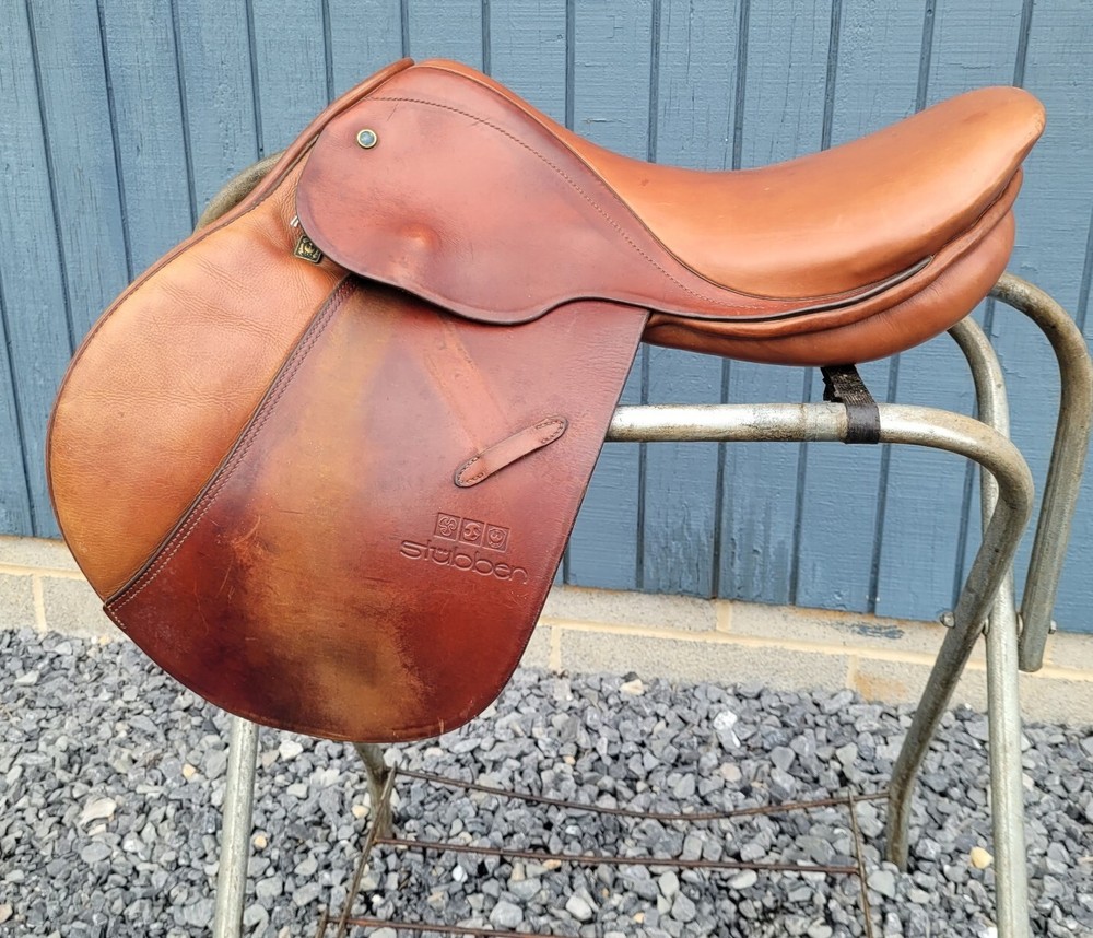 Stubben "Edelweiss" 17.5" Saddle