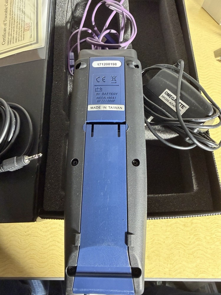 Omega HH378 Data Logger K J E T Thermometer