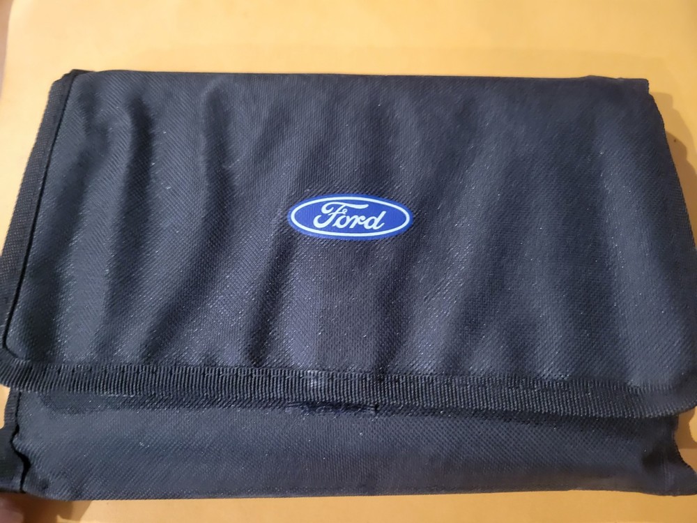 2019 FORD SUPER DUTY OWNERS MANUAL & CASE ( QUICK REF)