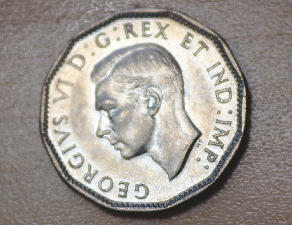 1944 Canada 5 Cents