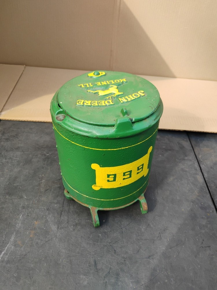 ANTIQUE JOHN DEERE CAST IRON CORN PLANTER BOX