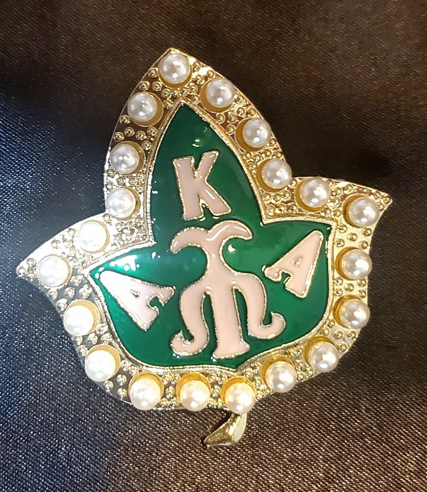 (AKA) Alpha Kappa Alpha Sorority Brooch