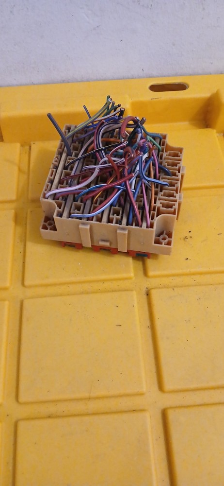 2002 Ford Mustang Fuse Box