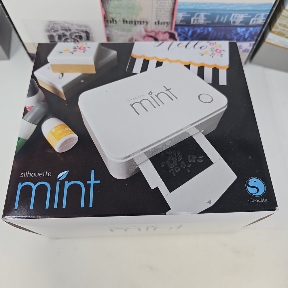 Silhouette Mint Custom Stamp Maker Machine NEW W/ EXTRAS See Description