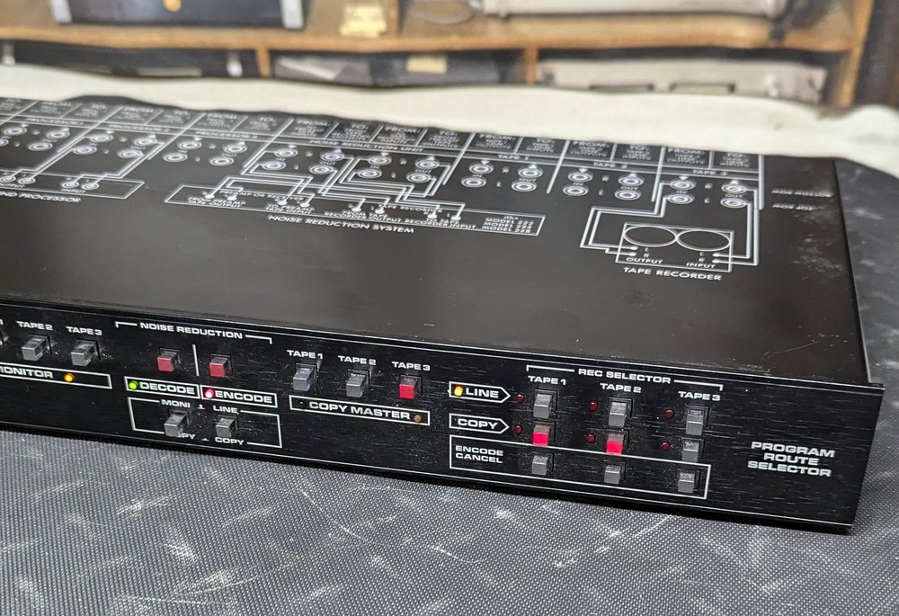 DBX 400X program route selector (switchbox). Used but still works