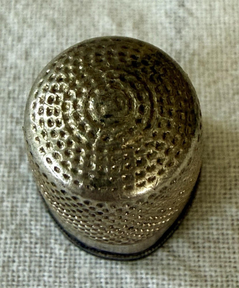 Antique Sterling Marked With Star No. 11 Silver Thimble
