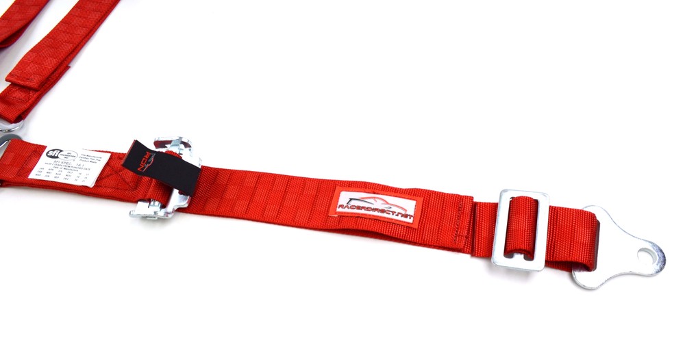 JUNIOR UNIVERSAL RACING V HARNESS PULL DOWN CAM LOCK SFI 16.1 RED CHECKERBOARD