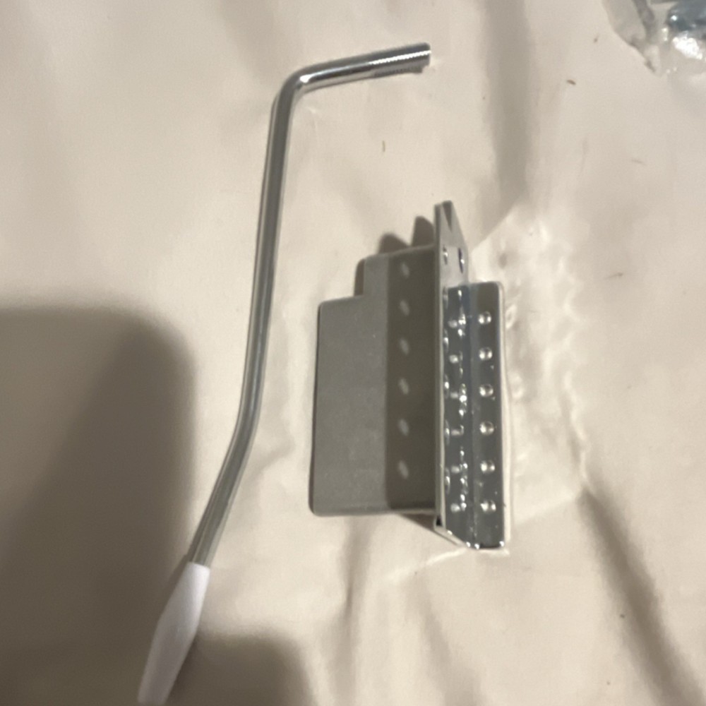 Stratocaster Tremo Bridge Set (READ DESCRIPTION)