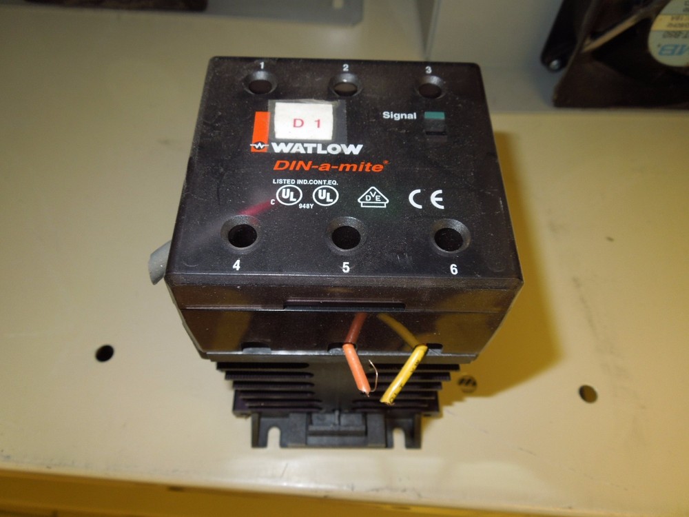 Watlow DB1V-3060-F000 Din-A-Mite Solid State Power Control Used