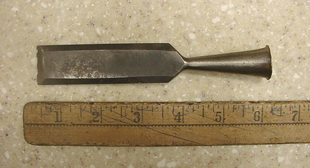 Vintage Quality Unbranded Bevel Edge Socket Chisel,1 X 5-3/4",W/Issues.L@@K,READ