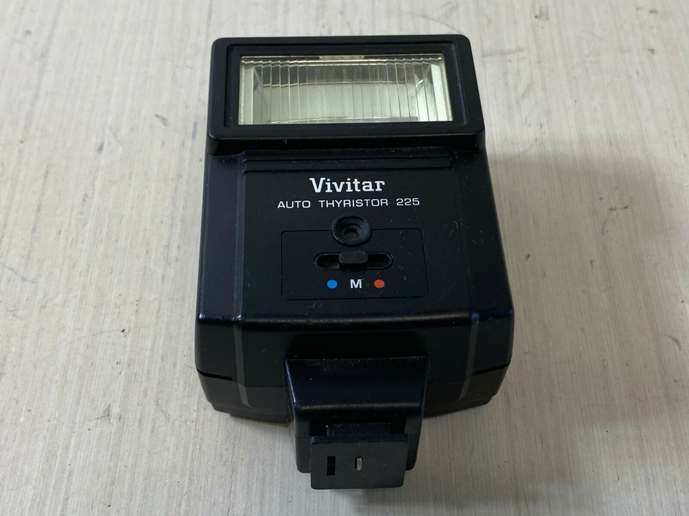 T7:Vivitar 225 Auto Electronic Camera Flash