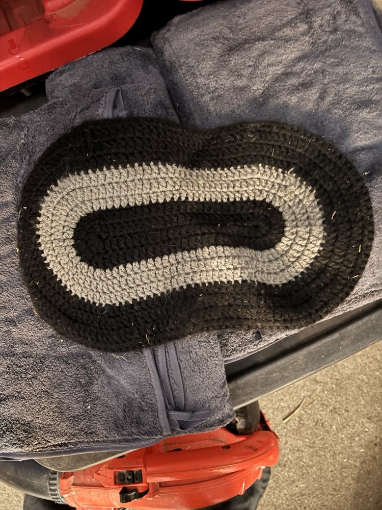 Crotchet Pommel Pad
