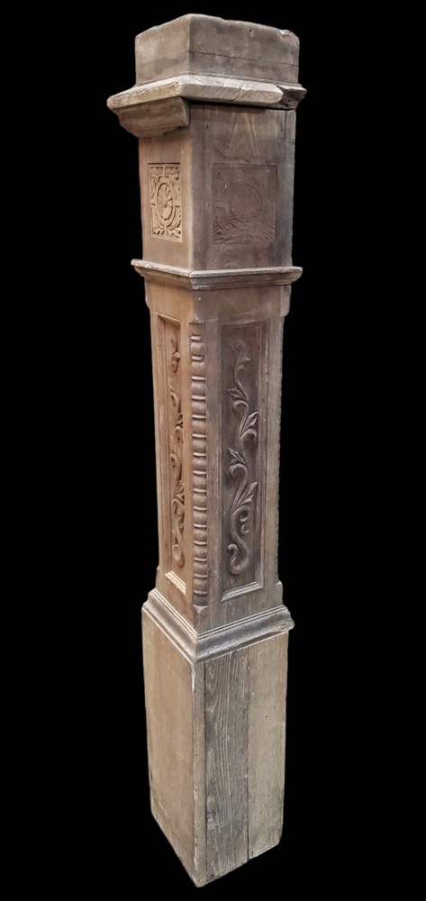 Carved Newel Post GAM0261