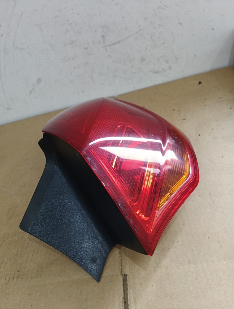 2010 VAUXHALL ASTRA J DRIVER SIDE TAIL LIGHT 13306460