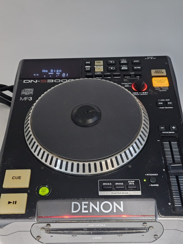 Denon DN-S3000 Professional CD player DJ portable