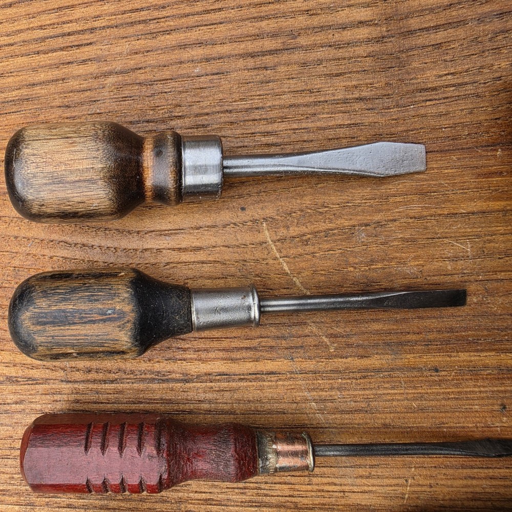 Antique Wooden Handle Screwdrivers Lot Tools