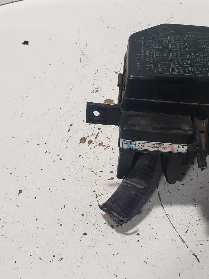 Used Fuse Box Engine fits: 2005 Hyundai Accent engine compartment Grade A