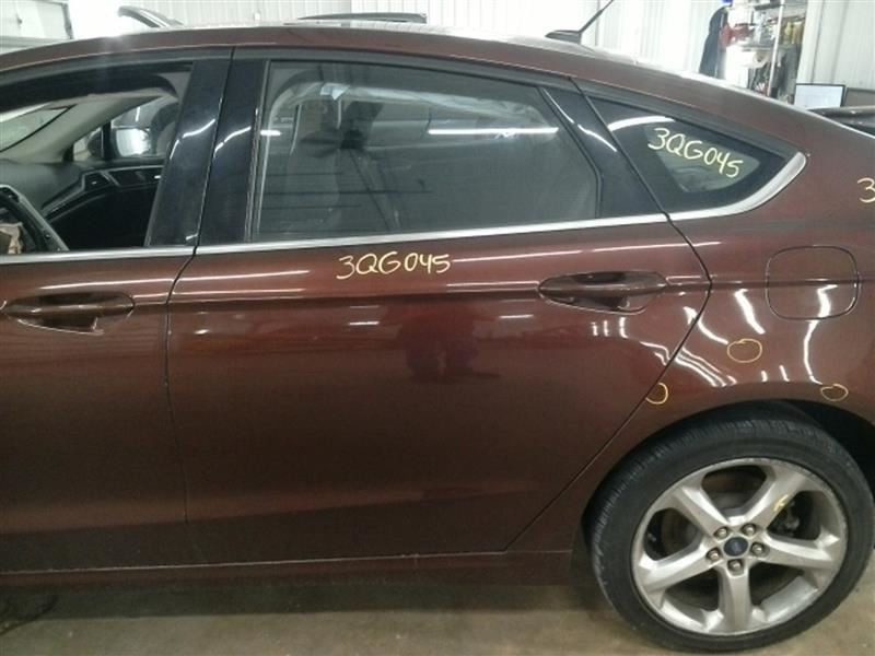 FUSION 2015 High Mounted Stop Light 104669320