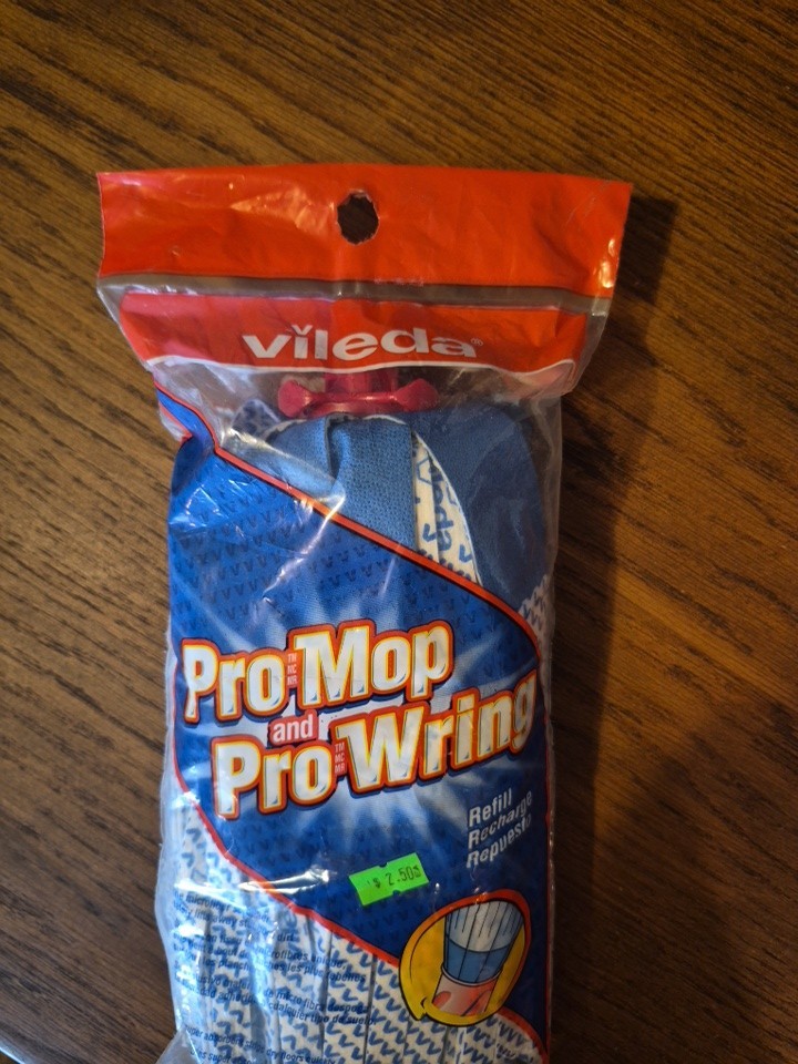 VTG 2002 Vileda Pro Mop and Pro Wring Refill Washable and Replaceable Mop Head