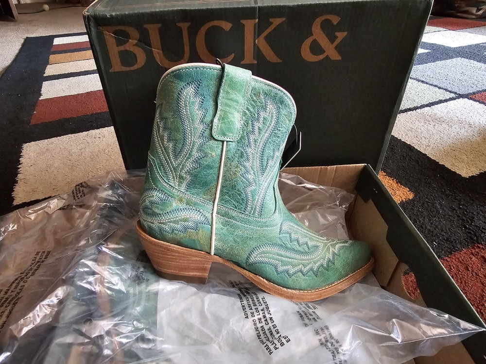 western boots for women size 9 new